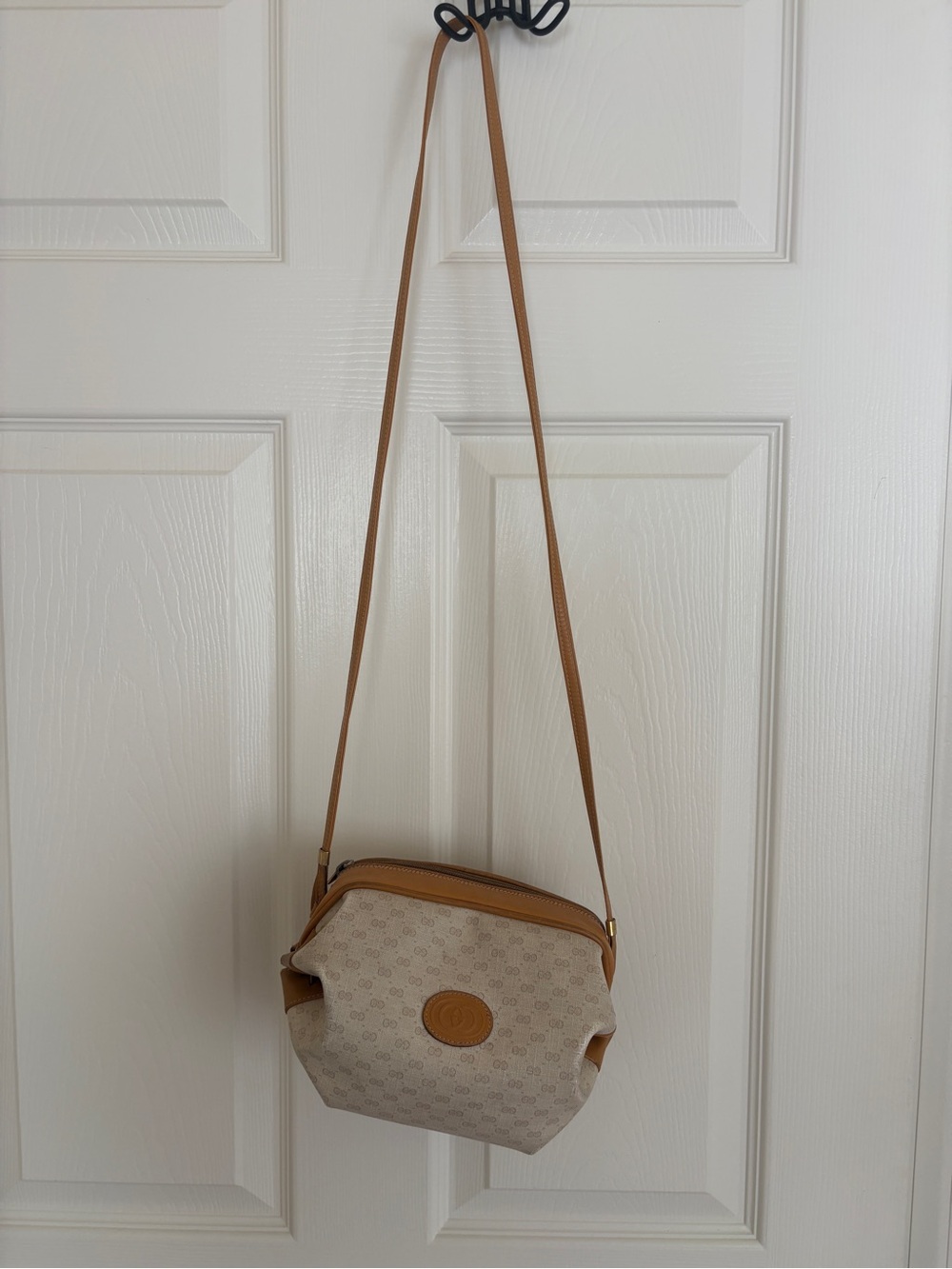 Vintage Gucci Micro GG barrel crossbody bag - Picture 9 of 10